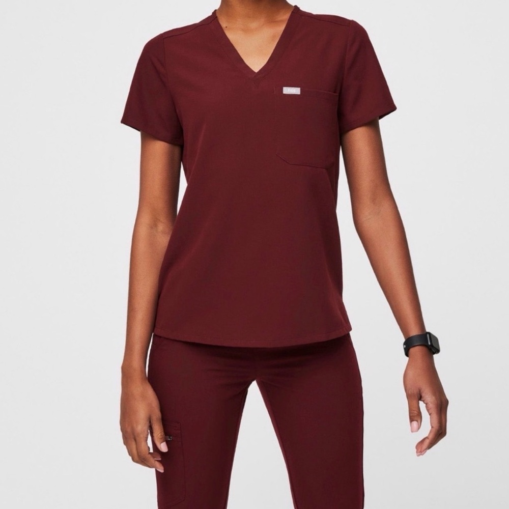 Figs Burgundy Catarina One-Pocket Scrub Top